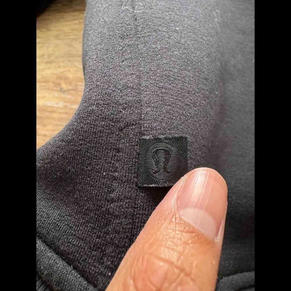 Lululemon Kick The Cold Jacket Black Size 4
